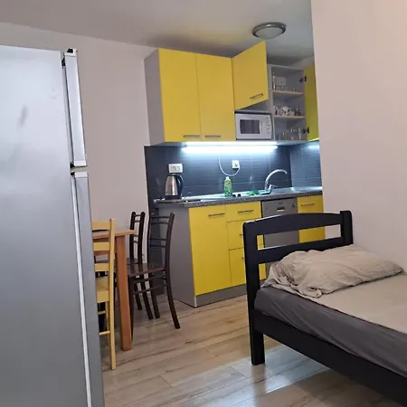 Lighthouse Apartman *