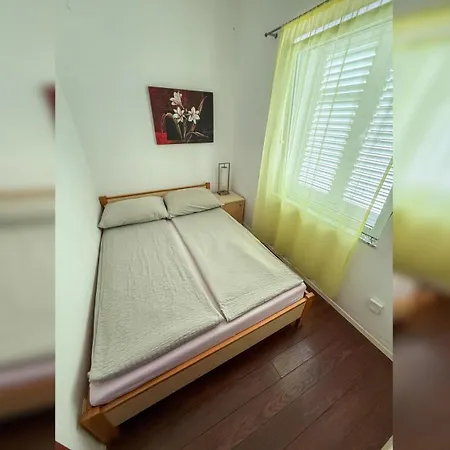 Lighthouse Apartman