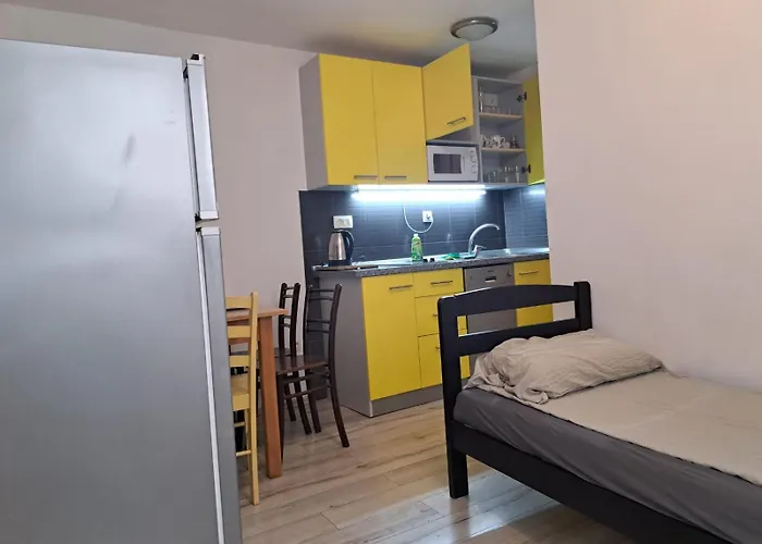 Lighthouse アパート *